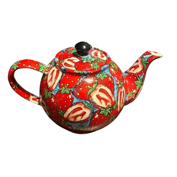 Paul CARDEW DESIGN Classic STRAWBERRIES TEAPOT w/LID Made in ENGLAND 5 Cups - Picture 4 of 10